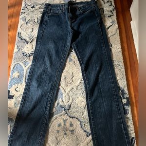 Calvin Klein Woman’s Straight Leg Jeans. sz 8.